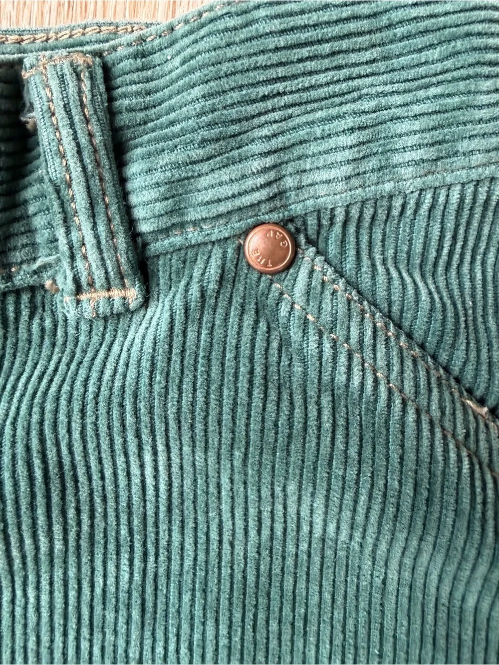 Vintage 90s/Y2K Gap Kids Forest Green Corduroy Mini Skirt - Size 10